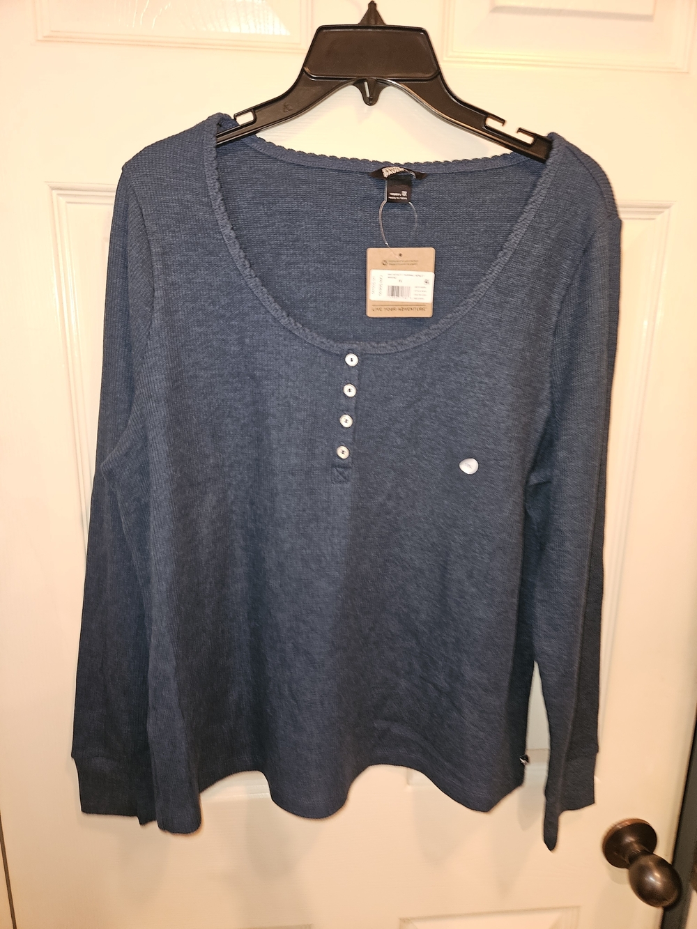 Eddie Bauer Long-Sleeve Henley Top in Denim Blue